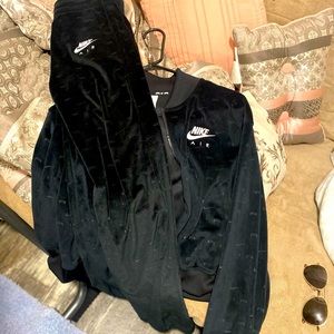 Nike lounging outfit great condition